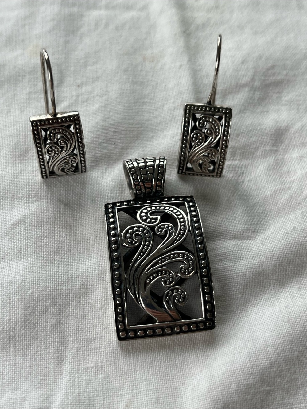 Silpada .925 Sterling Silver Scrollwork Pendant and Earrings Set